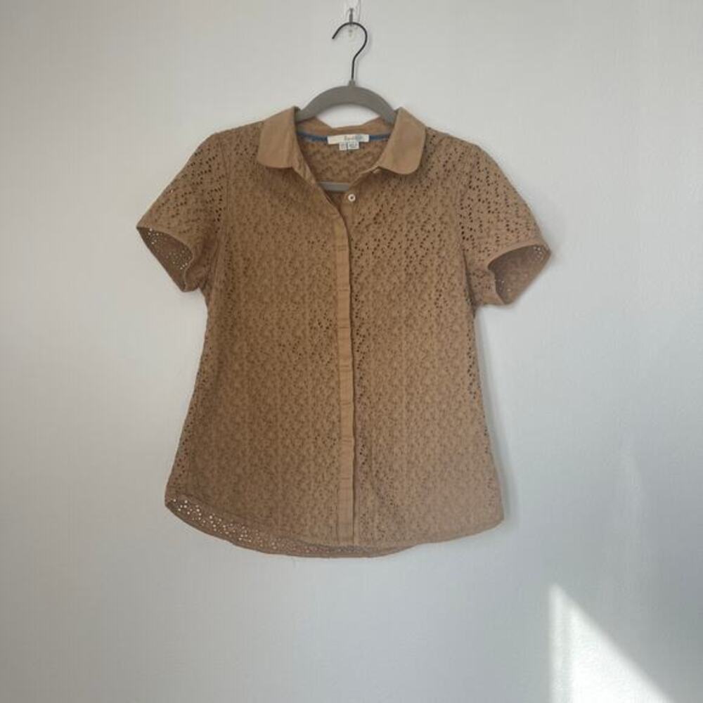 Boden Tan Short-Sleeve Button-Front Closure‎ Eyelet Shirt 6 Coastal Grandmother